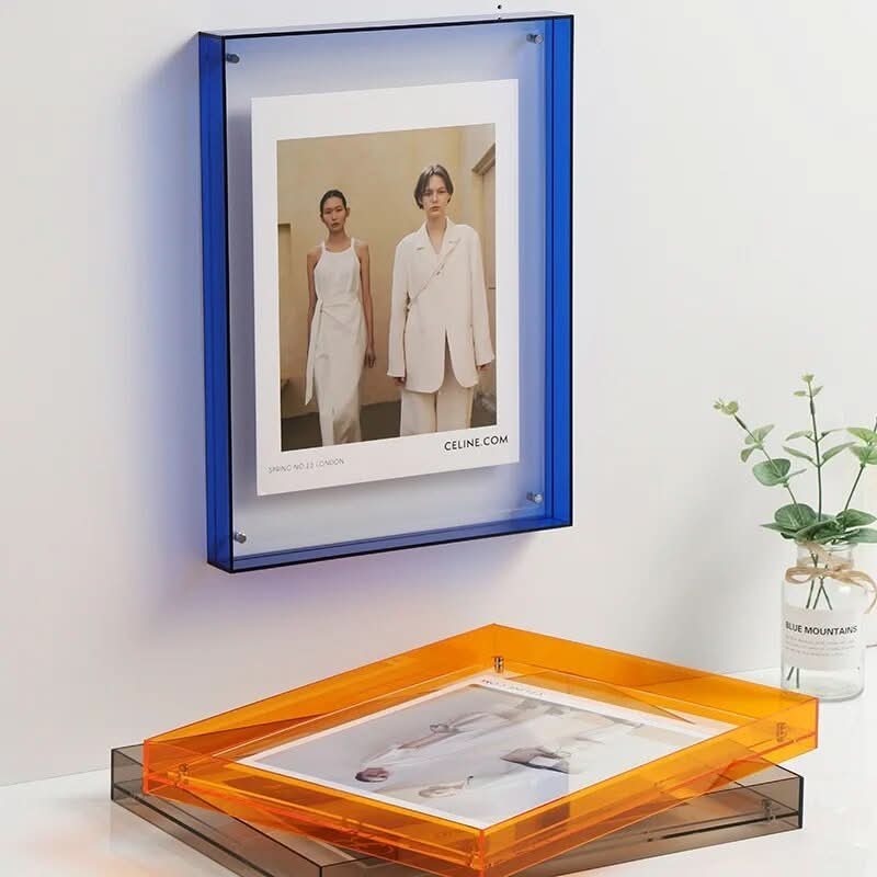 VividView – Elegant Acrylic Photo Display Frame