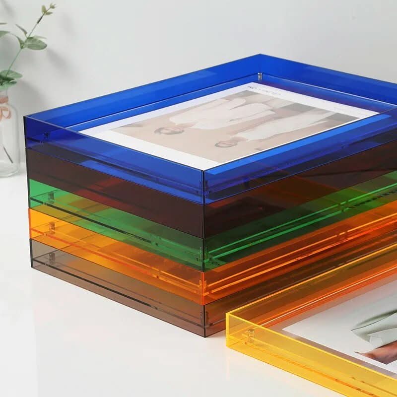 VividView – Elegant Acrylic Photo Display Frame