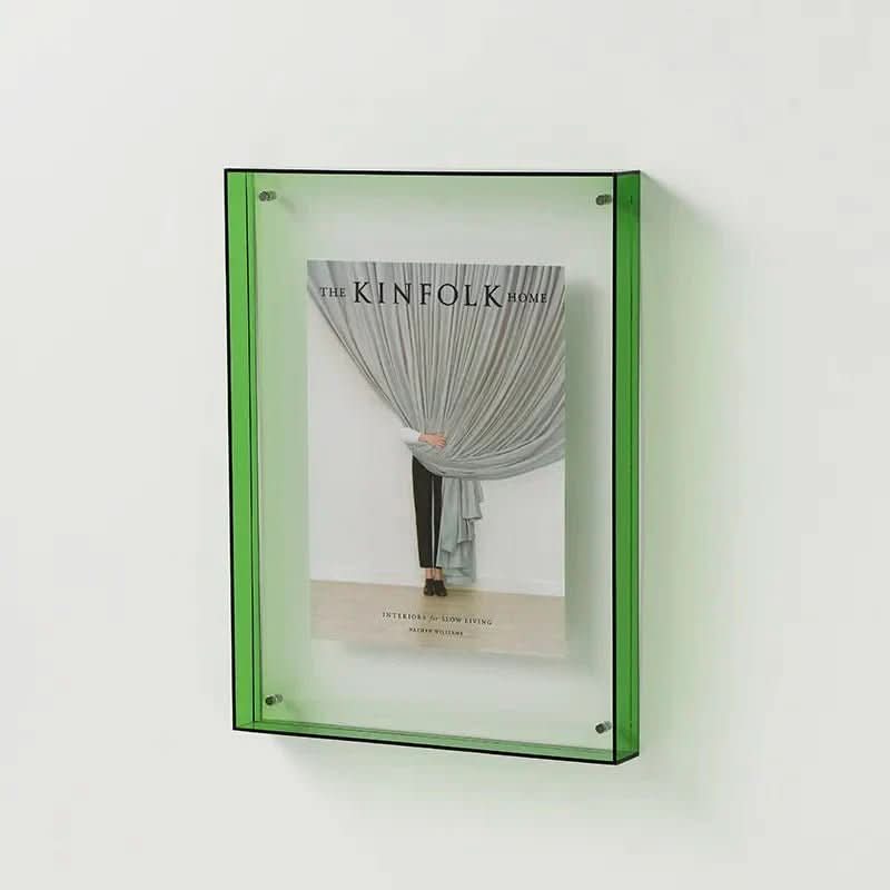VividView – Elegant Acrylic Photo Display Frame