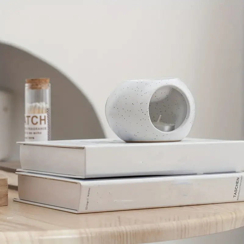 Elegant Ceramic Aroma Diffuser with Glossy White Finish