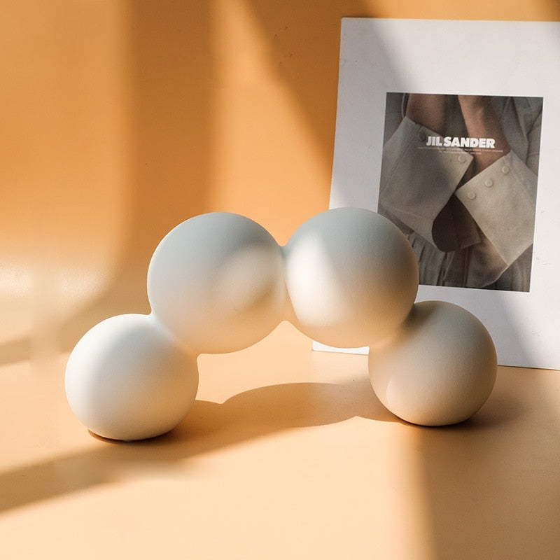 Elegant Porcelain Vase with Non-Slip Base for Home Decor