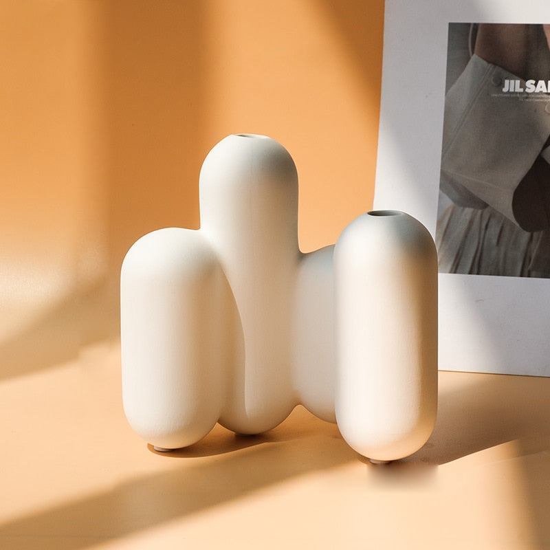 Elegant Porcelain Vase with Non-Slip Base for Home Decor