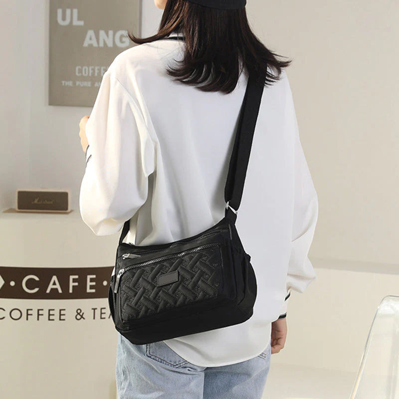 Sophisticated Everyday Crossbody Bag for Effortless Style
