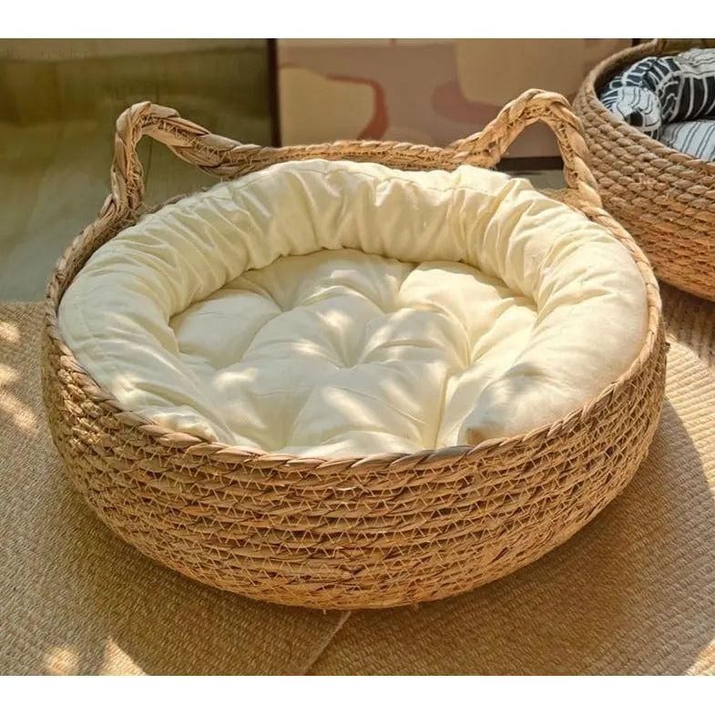 Plush Retreat Cat Bed for Ultimate Comfort