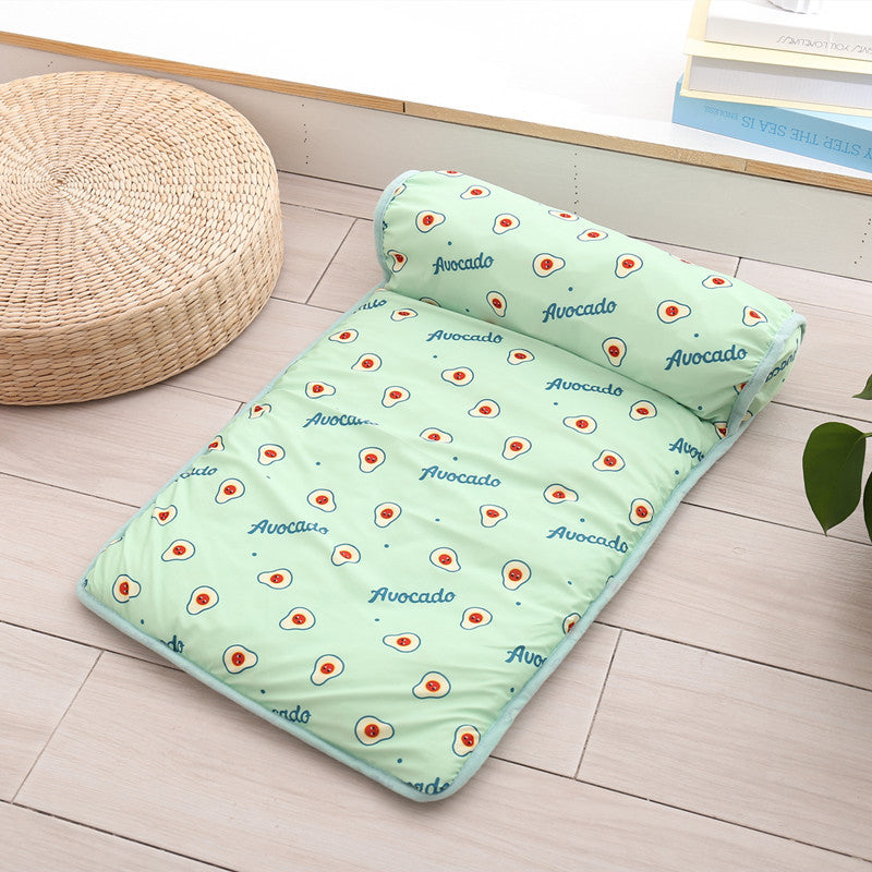 Cooling Mat for Dogs and Cats Made from Ice Silk
