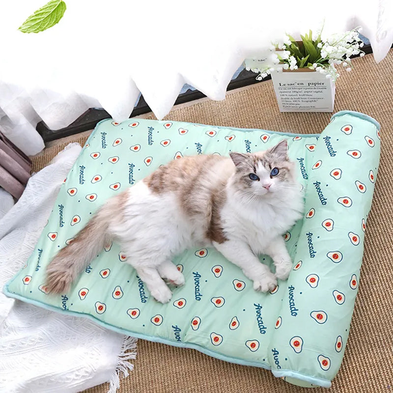 Cooling Mat for Dogs and Cats Made from Ice Silk