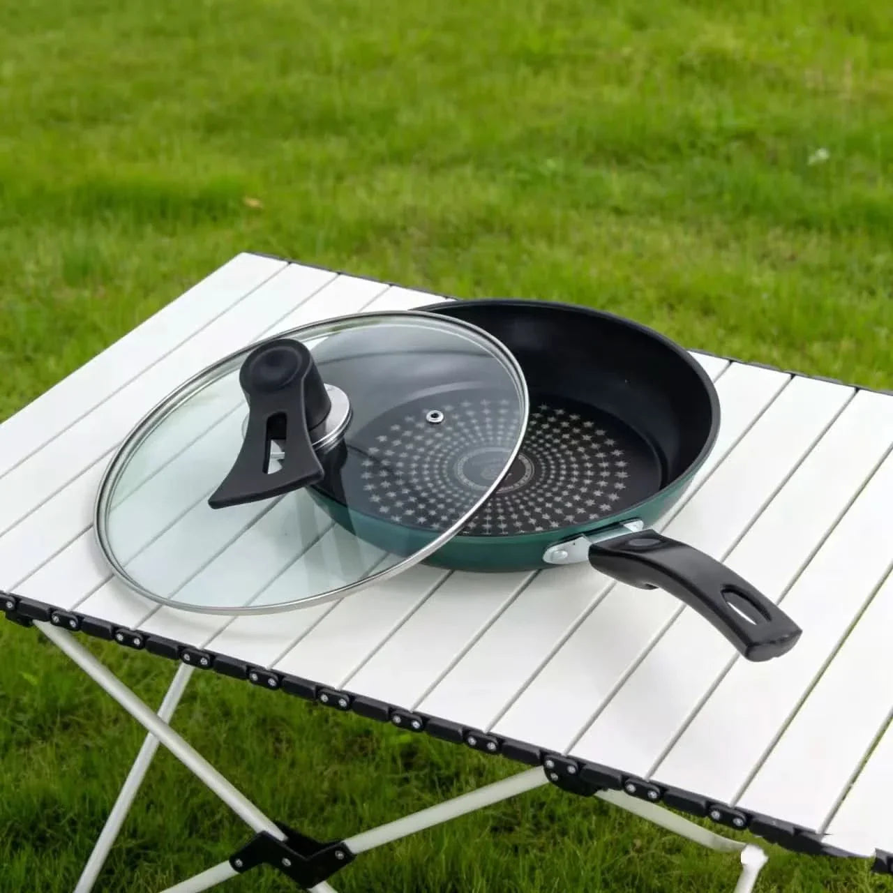 Diamond Textured Frying Pan for Daily Cooking