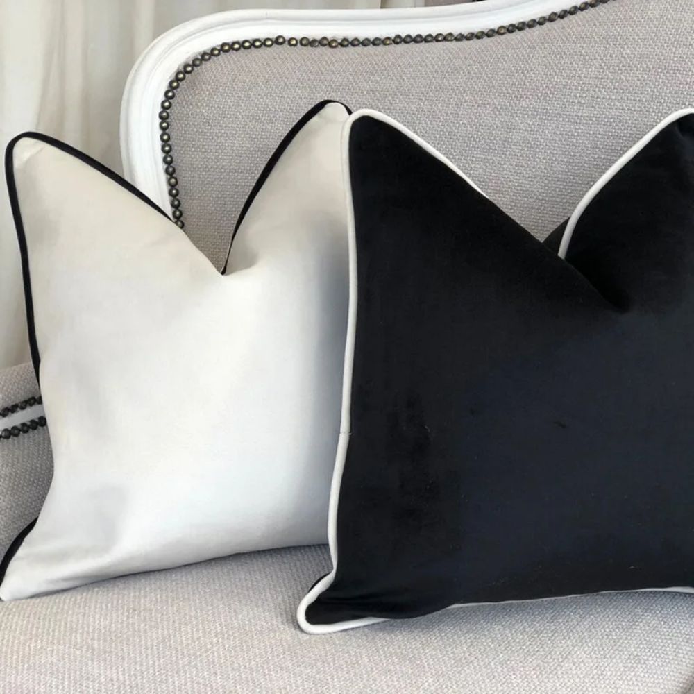 Luxurious Velvet Pillow Cover with Concealed Zipper Closure