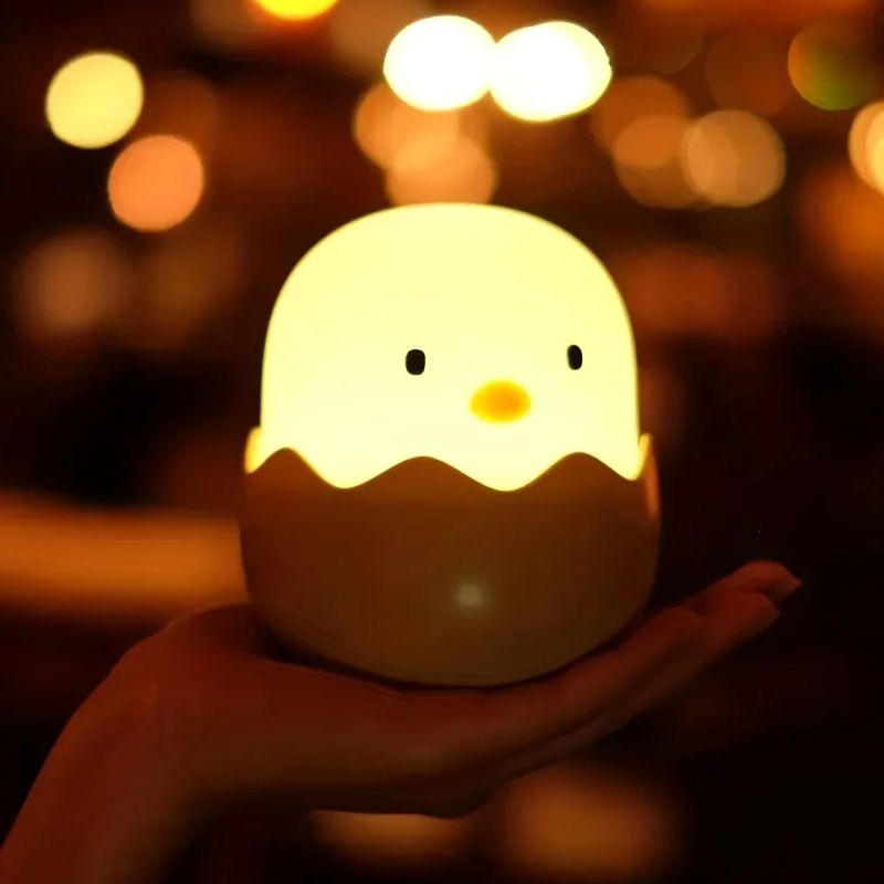 Charming LED Night Lamp - Adorable Chicken Design for Cozy Spaces
