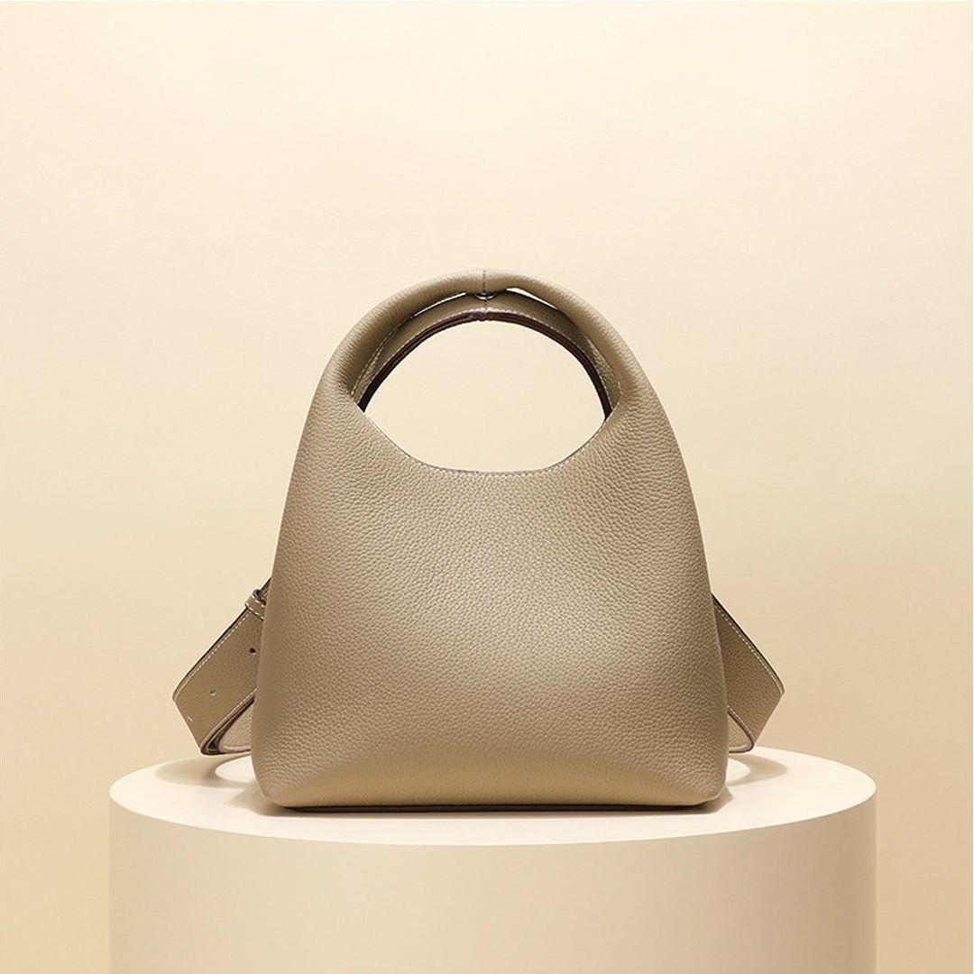 Sophisticated Leather Shoulder Bag for Daily Elegance