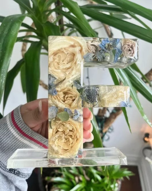 LunaBlossom™ Glow Lamp — Melt Stress Away with Your Own Soothing Floral Sanctuary