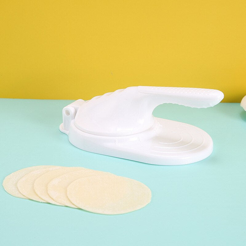 Dumpling Maker – Perfect Dough Pockets in Seconds