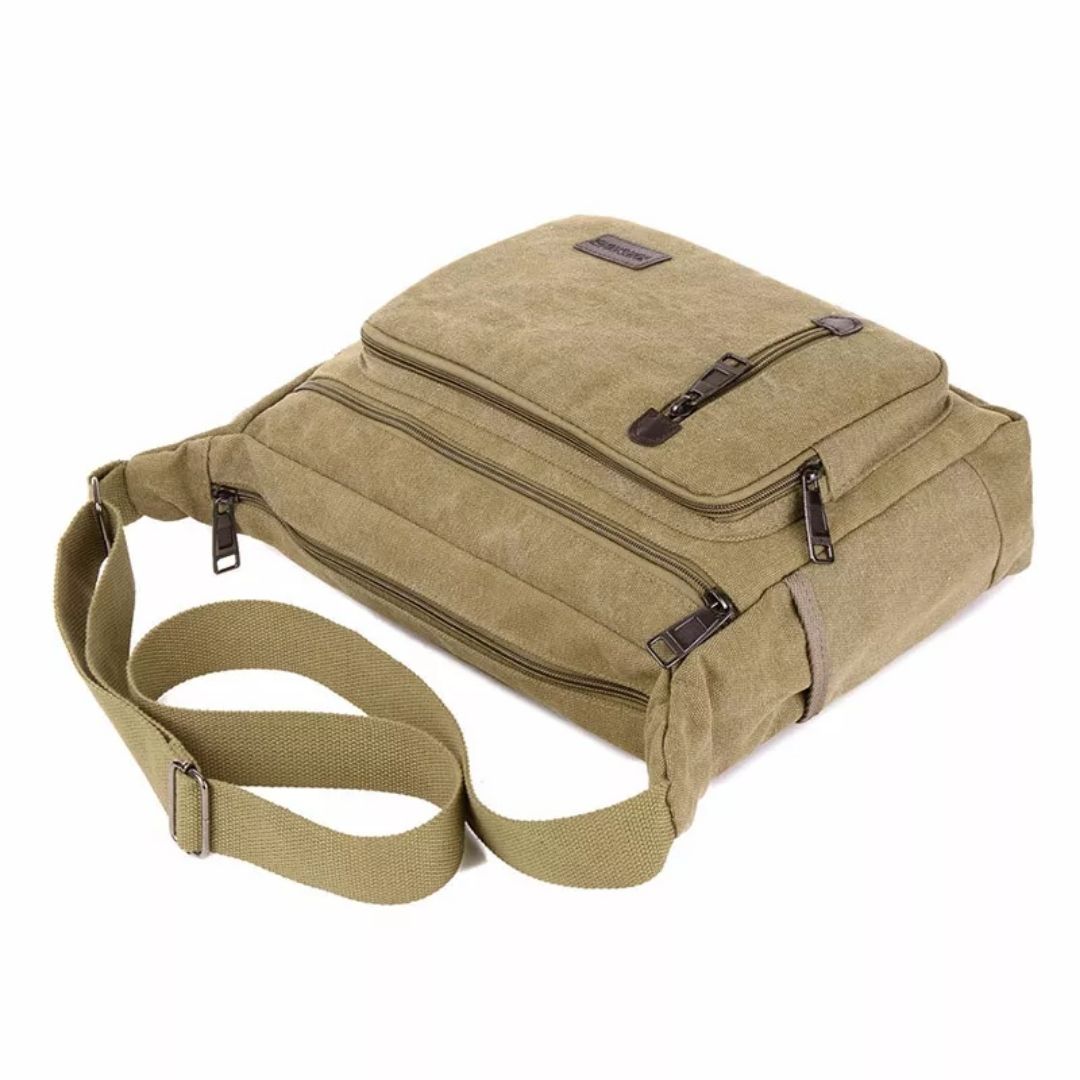 Versatile and Spacious Messenger Bag for Everyday Adventures