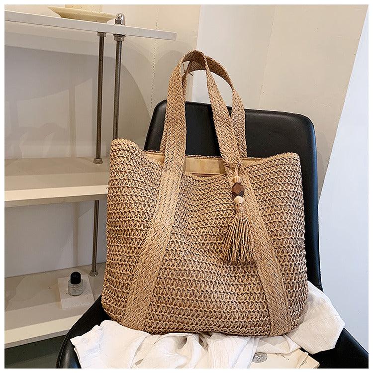 Sustainable Elegance Rattan Tote - Your Daily Companion