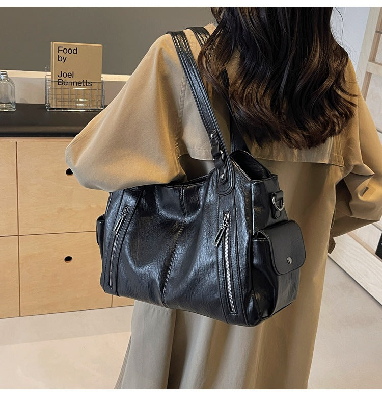 Timeless Leather Shopping Bag | Elegant Design | Valenza