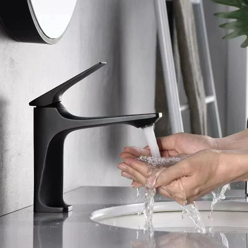 Sleek Chrome Bathroom Faucet with Effortless Control