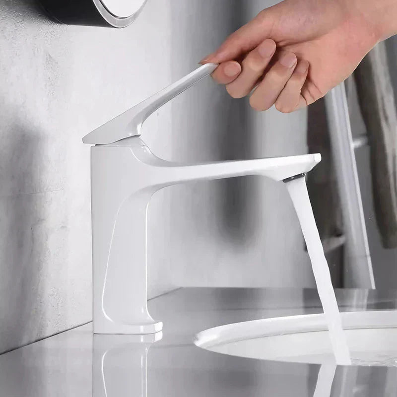 Sleek Chrome Bathroom Faucet with Effortless Control