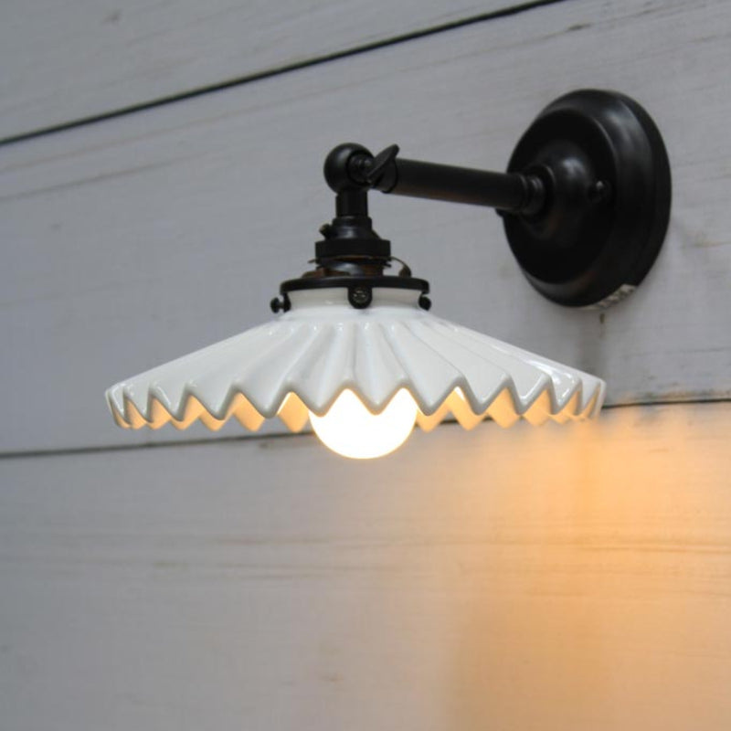 Chic Adjustable Wall Lamp with Stylish Ceramic Shade