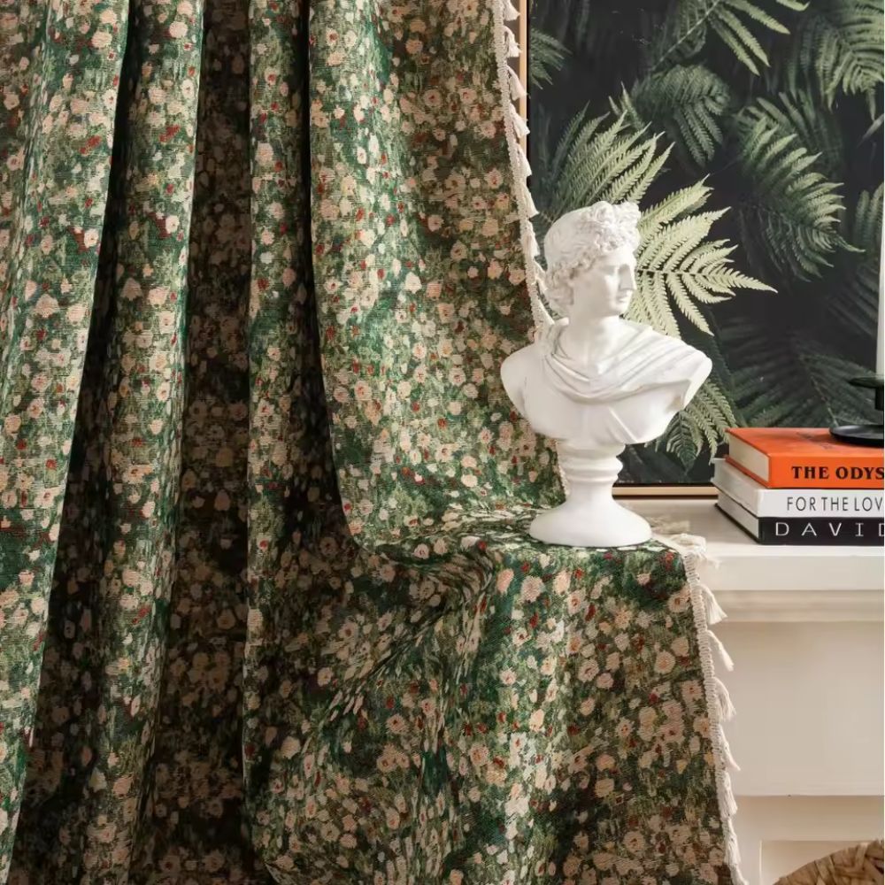 Charming Floral Tapestry Curtain for Elegant Interiors