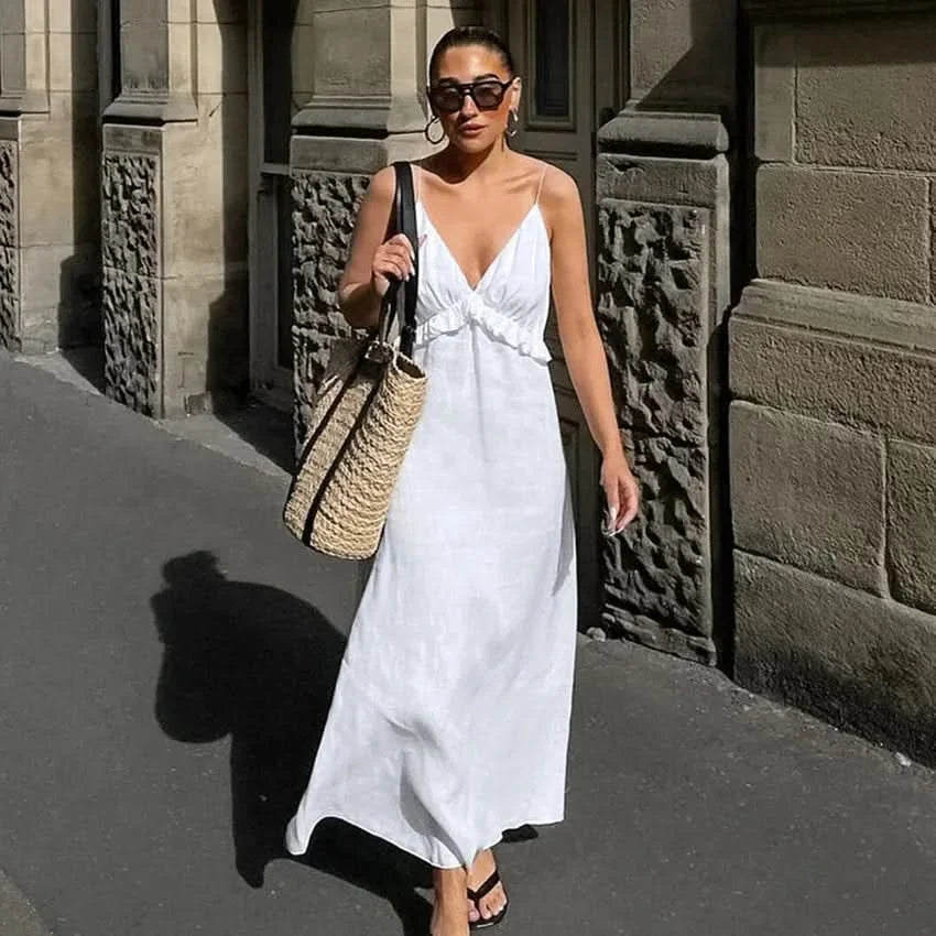 Flowing A-Line Summer Dress – Elegant Design for Warm Weather