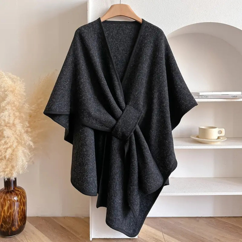 GaleGuard – Stylish Wind-Resistant Wrap Coat for Winter Elegance
