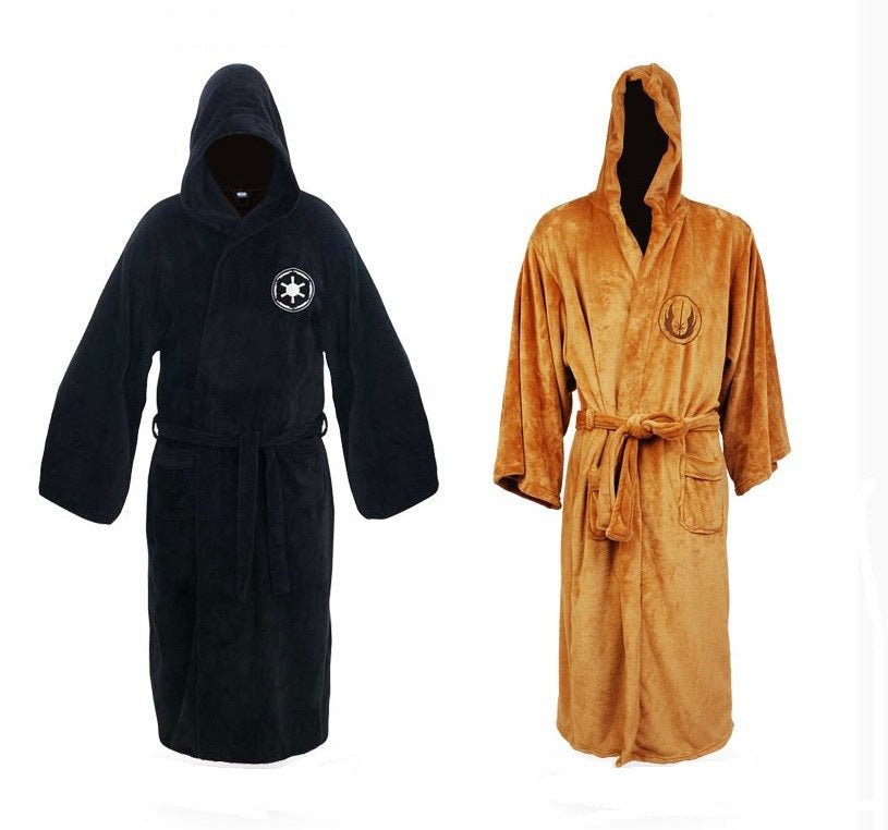 Cozy Comfort Men’s Flannel Robe for Ultimate Relaxation
