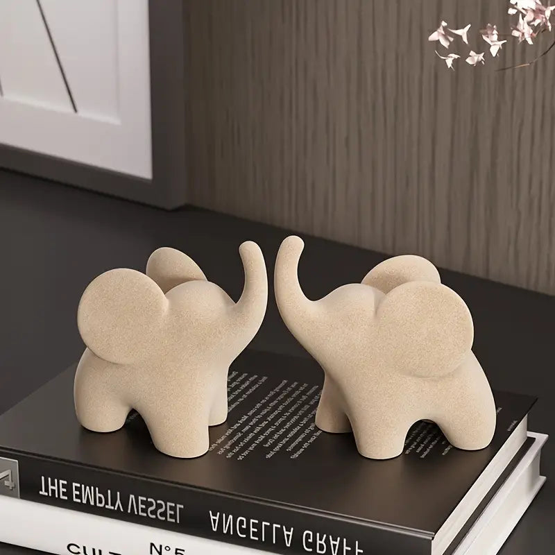 Charming Elephant Decorative Figurine - 9.5 cm Resin Art