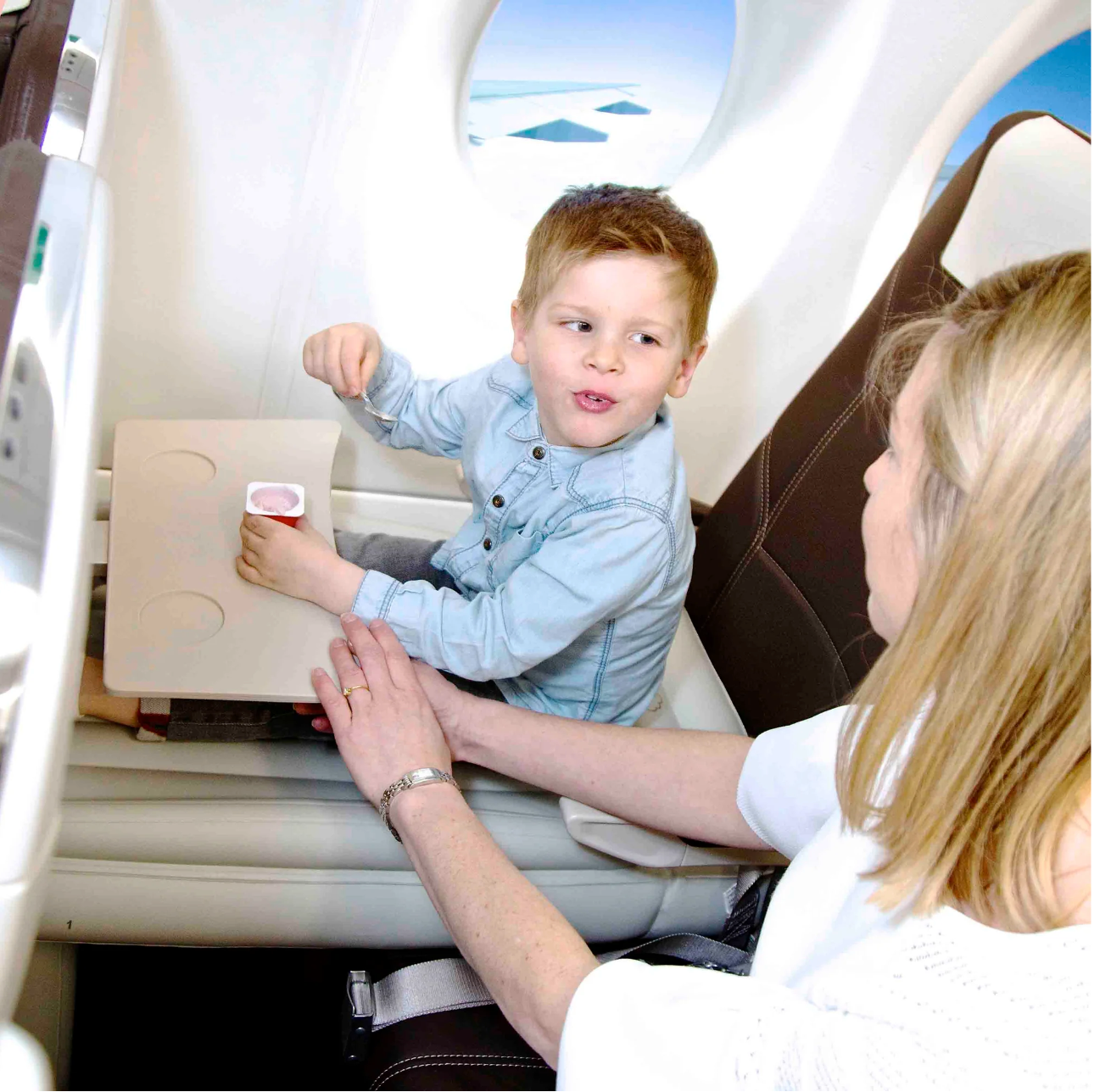 ComfortCloud Kids Air Travel Bed – Compact Sleeping Solution