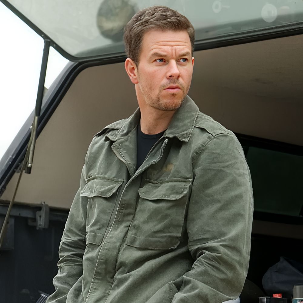 Tactical Voyager All-Season Jacket for Adventurers