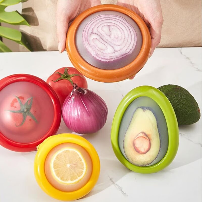 Reusable Food Storage Container by FreshGuard