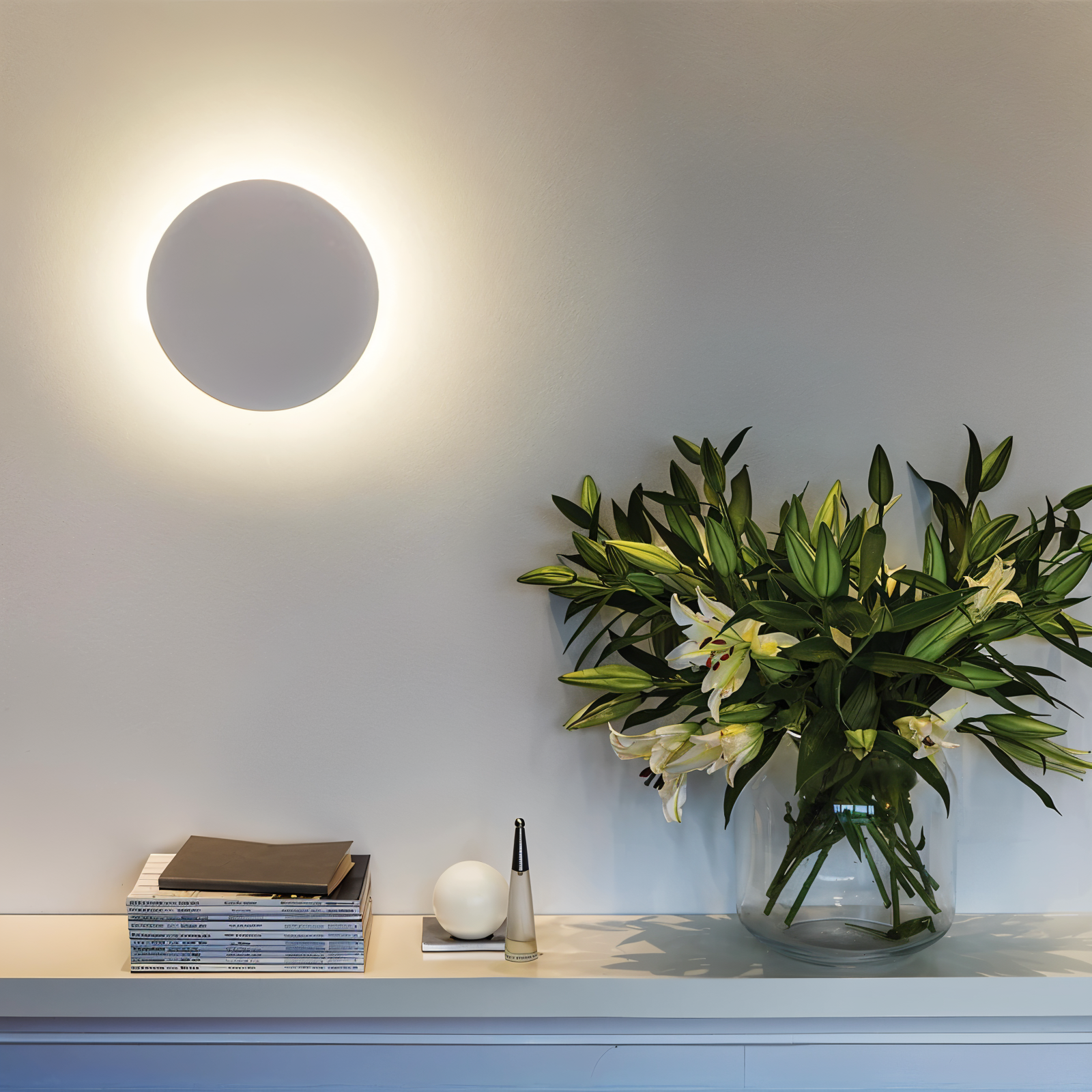 LunaGlow Round LED Wall Lamp - Modern Ambient Lighting