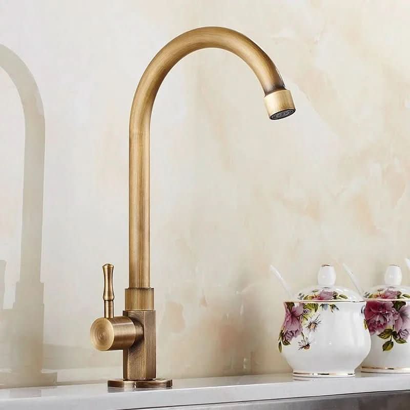 Brass Swan Neck Faucet for Traditional Decor