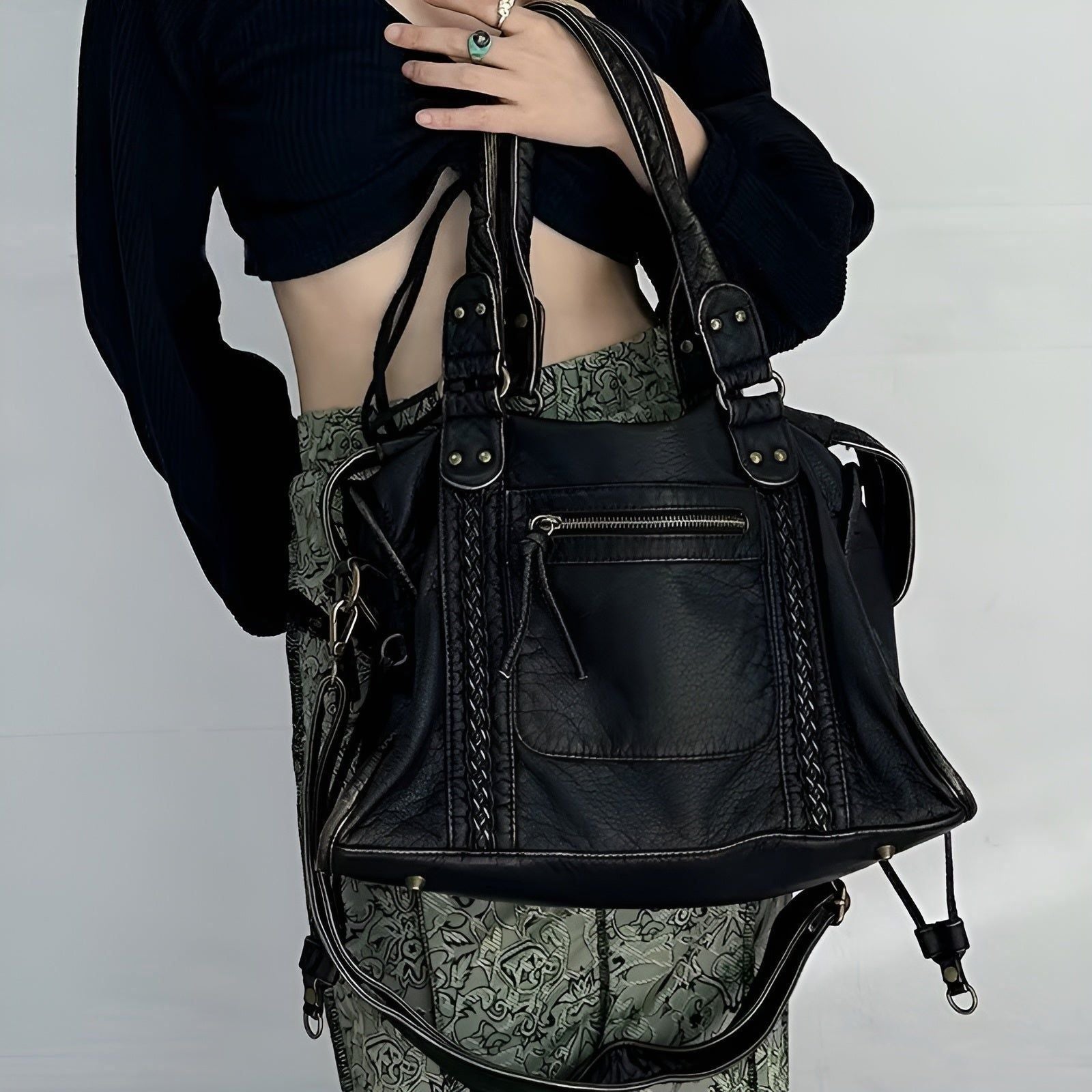 Chic Leather Satchel for Effortless Daily Style