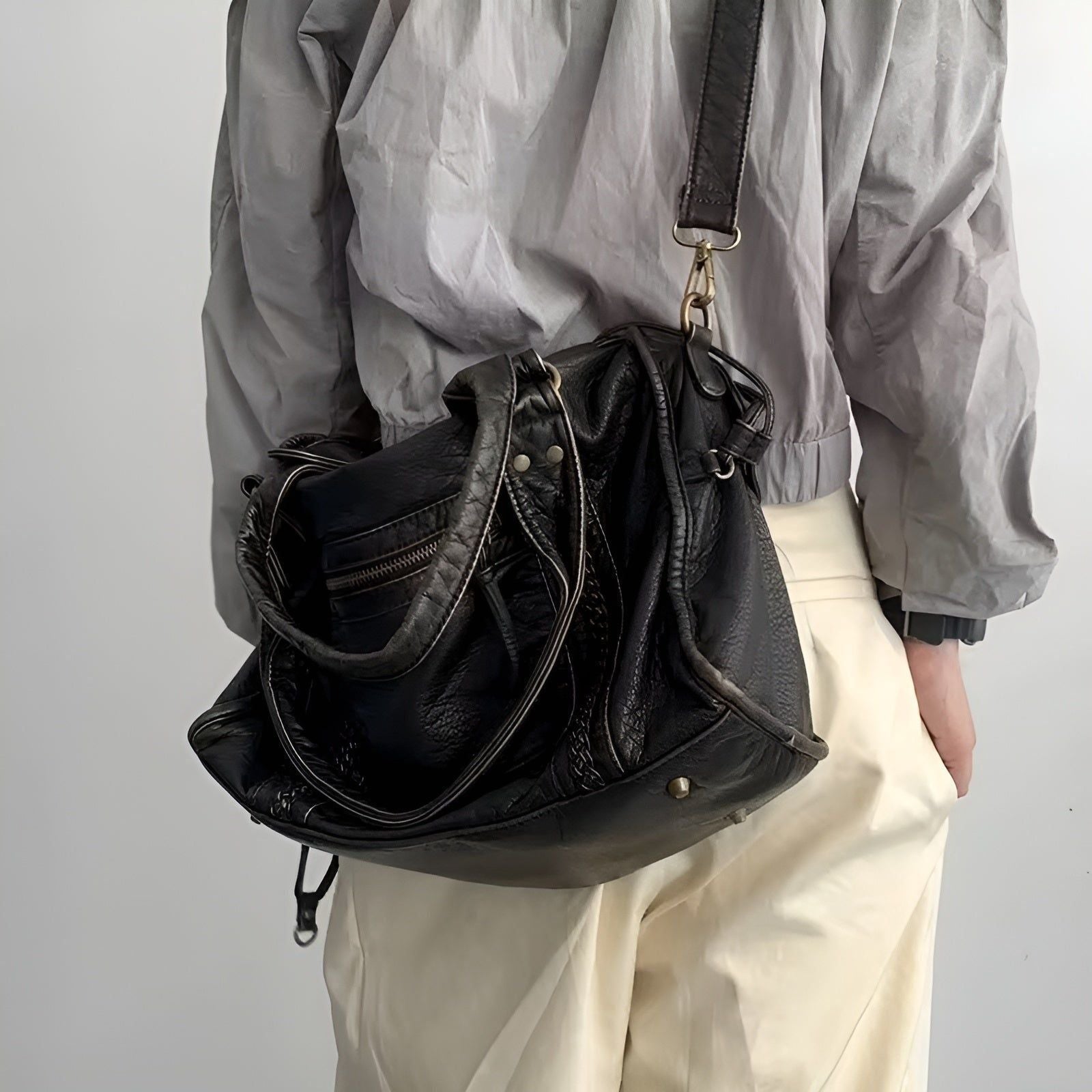 Chic Leather Satchel for Effortless Daily Style