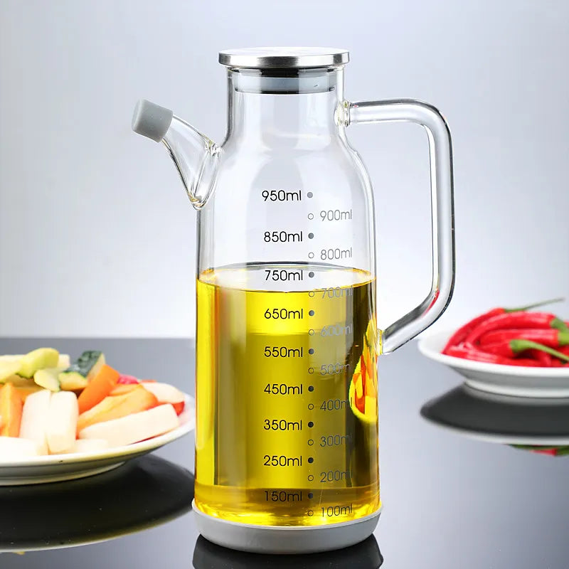 Precision Glass Oil Pourer with Built-in Measurement Scale