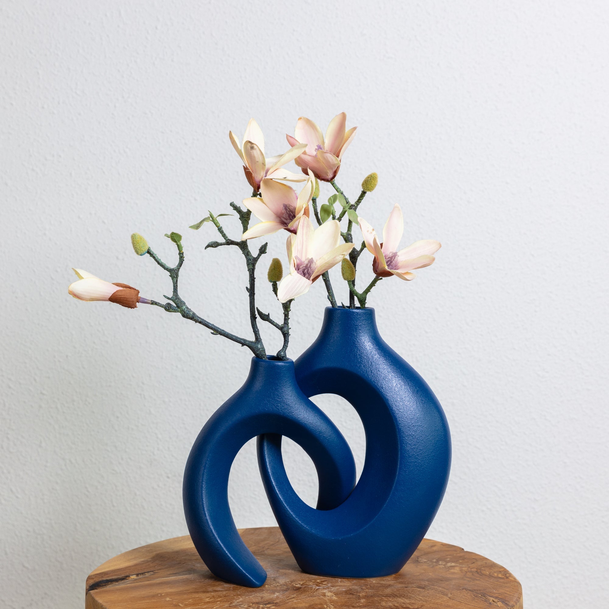 Artistic Interlace Ceramic Flower Vase - Stunning Centerpiece