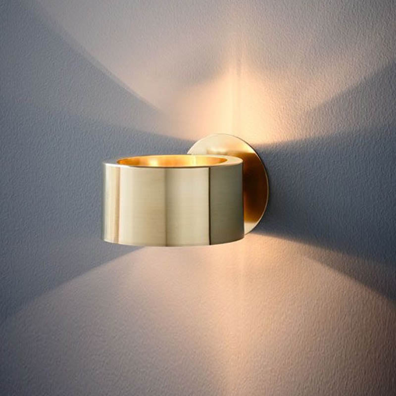 Elegant Dual-Glow Wall Sconce with Gold Finish