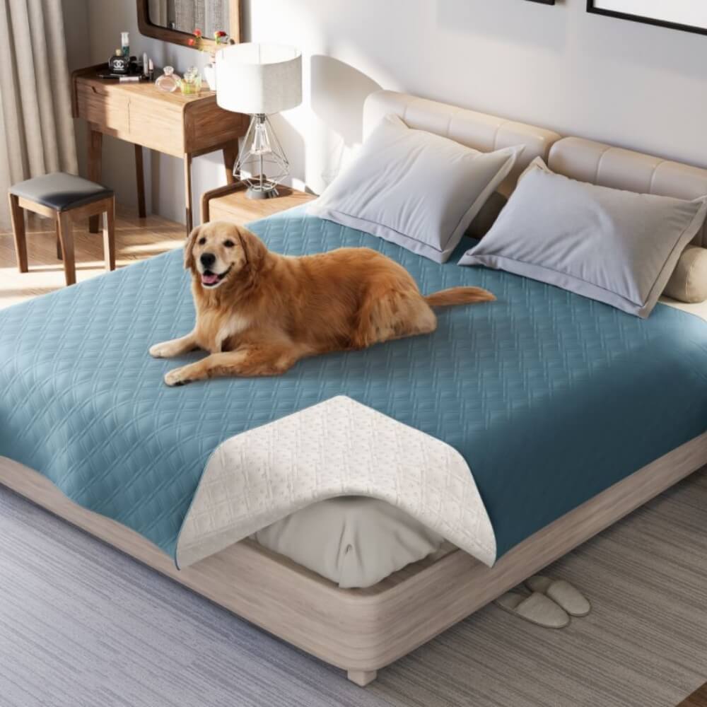 Ultimate Pet Blanket with Spill-Resistant Technology