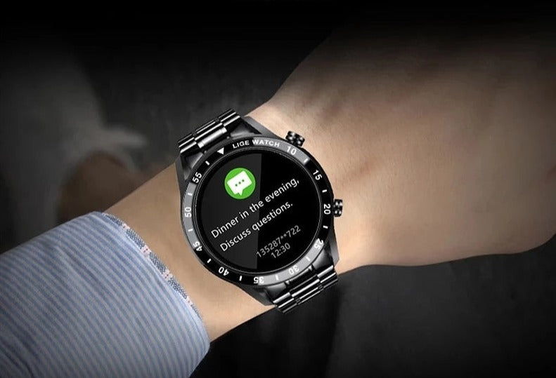 Chic 4G Smartwatch - Effortless Communication & Style