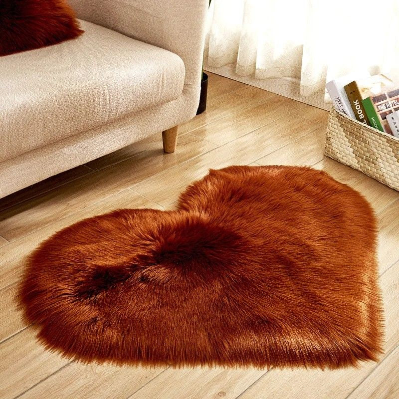 Charming Heart-Shaped Soft Rug – Cozy Floor Mat for Any Room