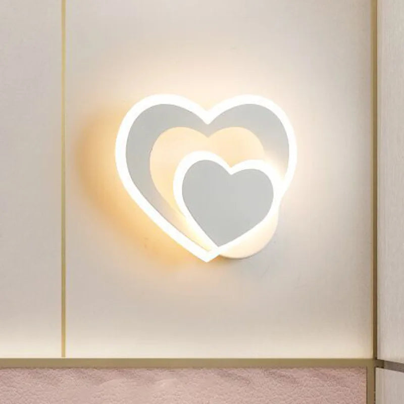 Charming Heart-Shaped Wall Light for Cozy Spaces