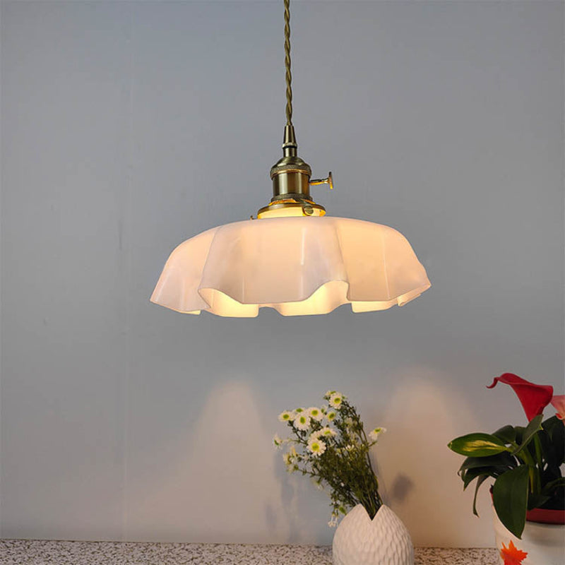 Charming Blossom Glass Pendant Lamp – Classic Fixture for Dining Areas