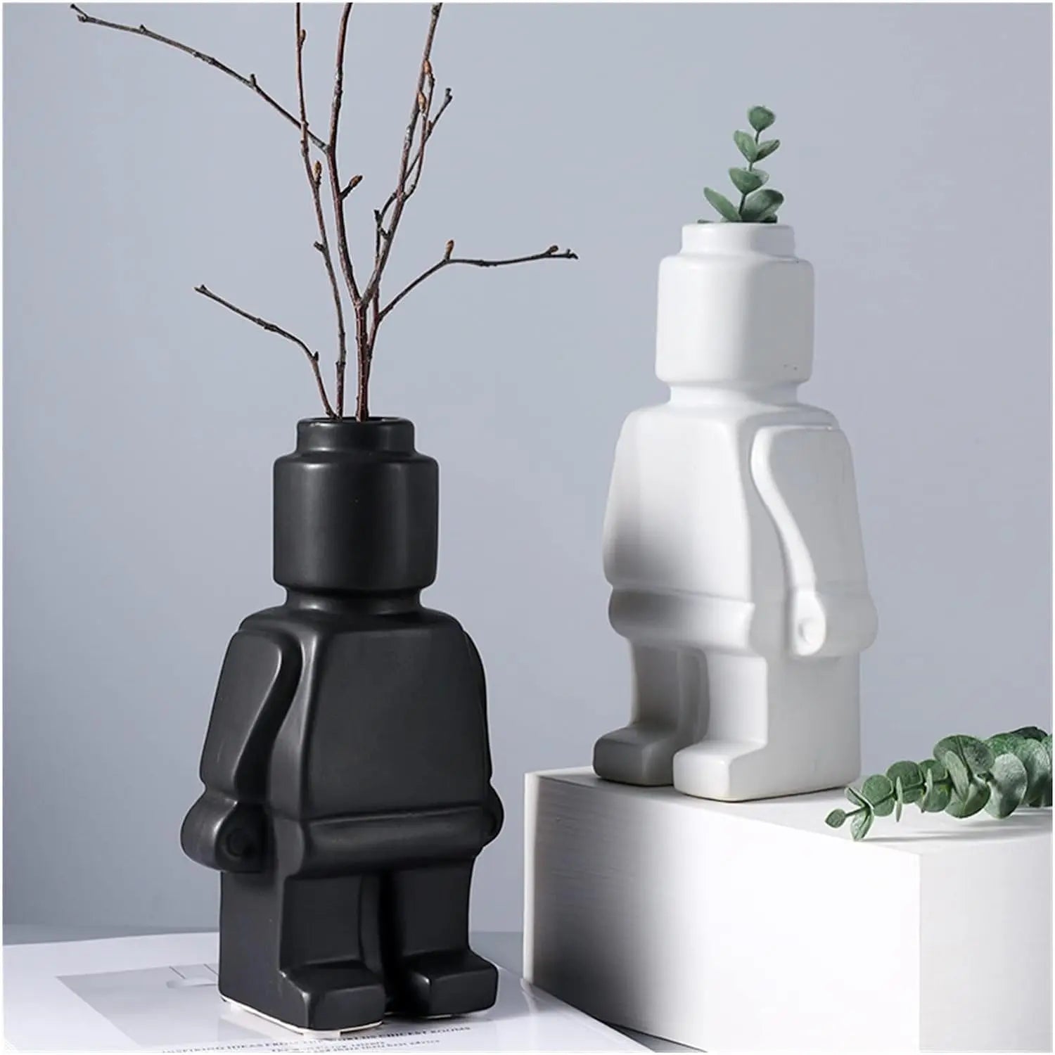 Modern Ceramic Vase with Smooth Finish – Nordic Style Decor