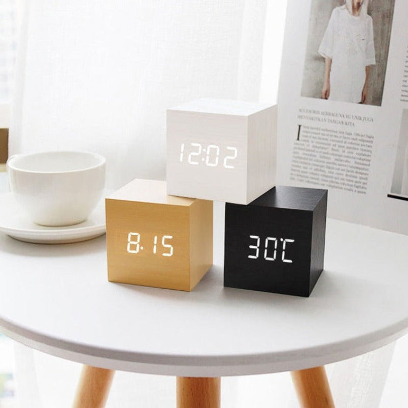 Smart LED Alarm Clock with Sound Activation and Dual Power Options