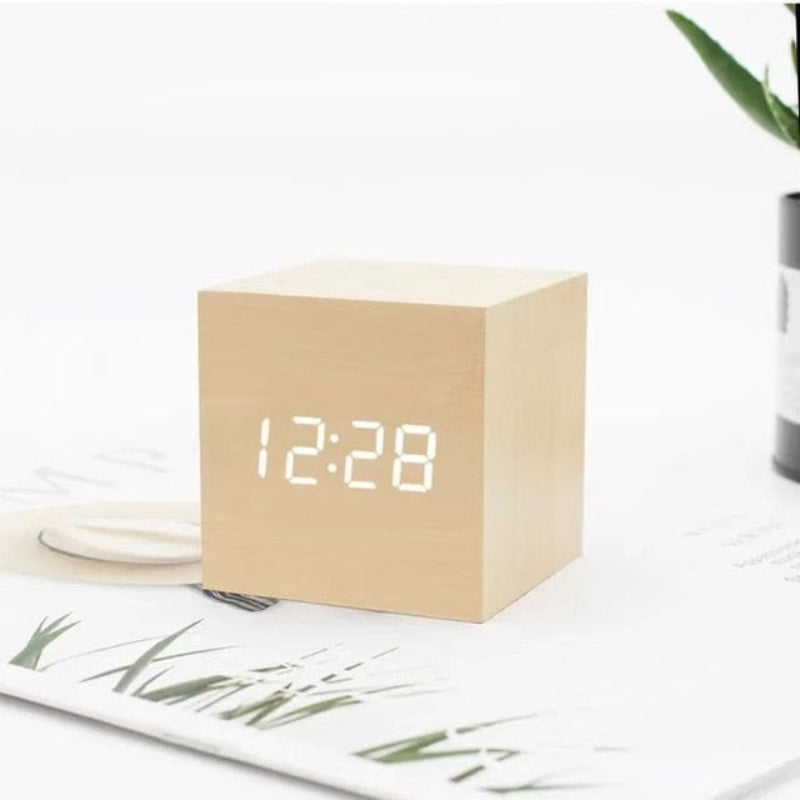 Smart LED Alarm Clock with Sound Activation and Dual Power Options