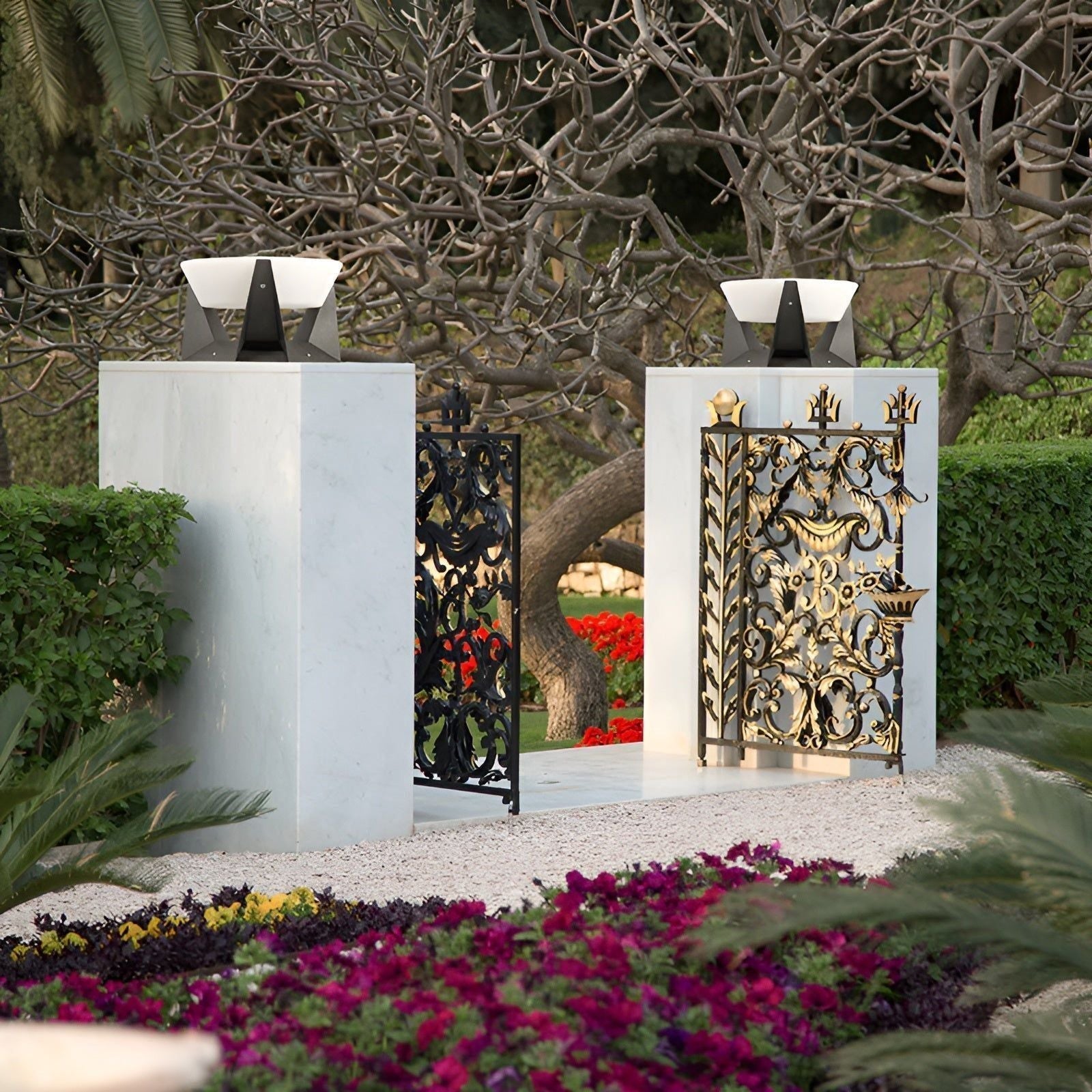 Serenity Solar Japanese-Inspired Garden Light with LED