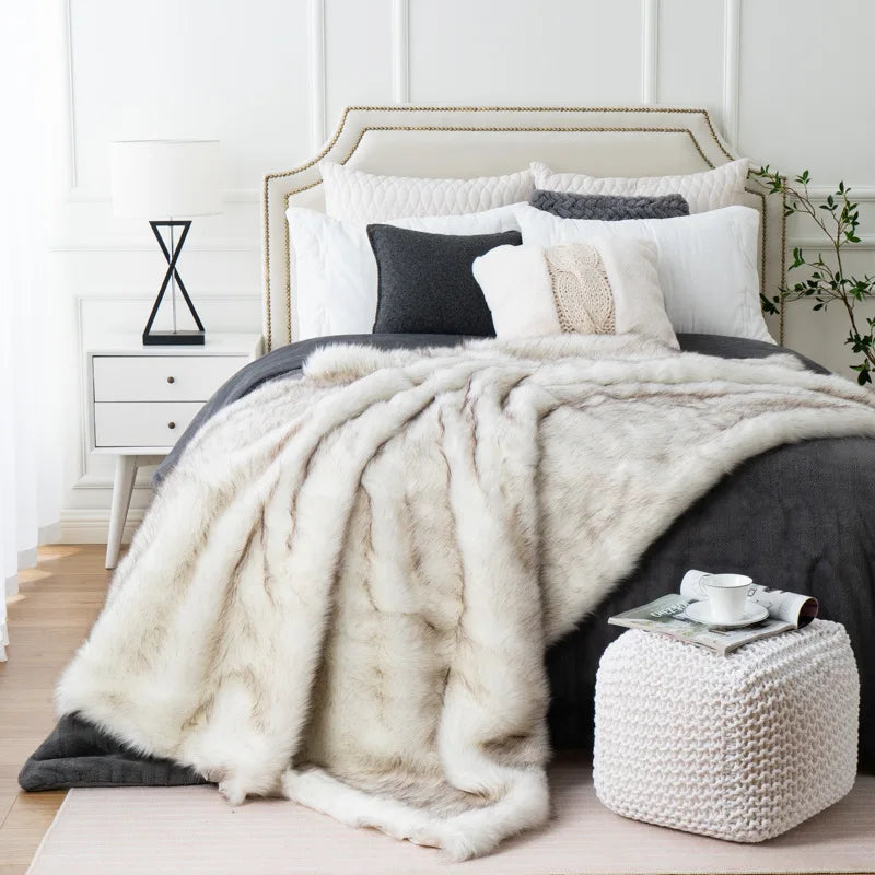 Plush Velvet Touch Throw Blanket for Cozy Elegance