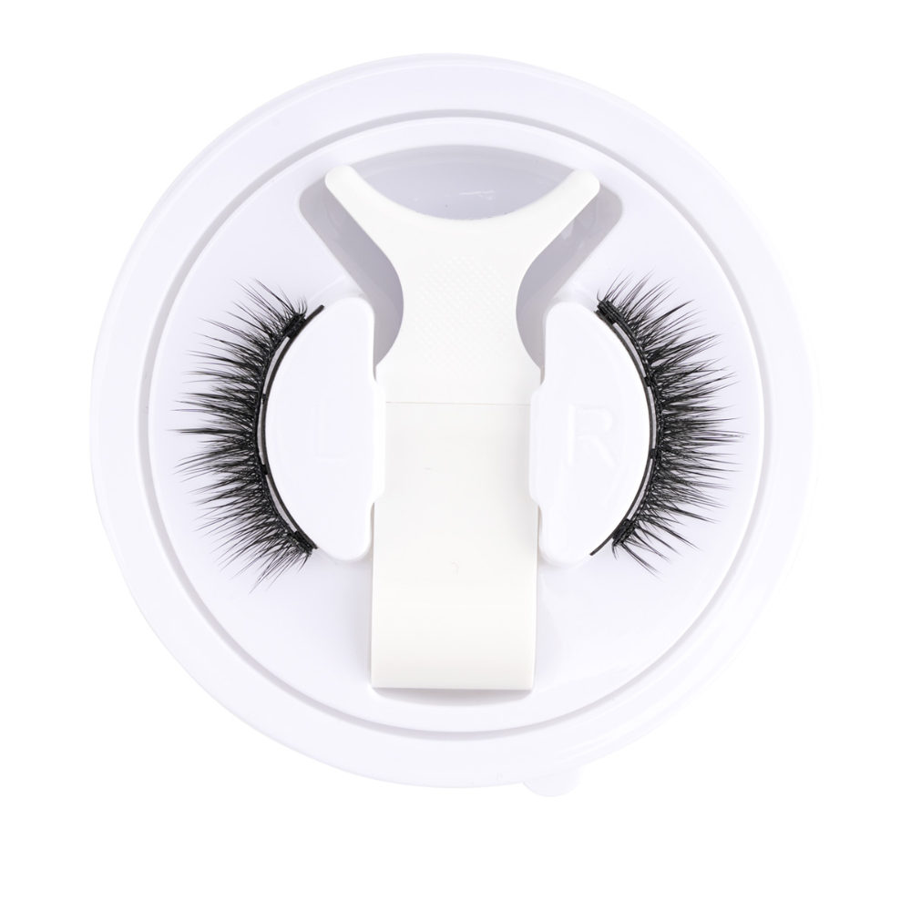 Reusable Magnetic Eyelash Set | Adhesive-Free | Hypoallergenic with Applicator