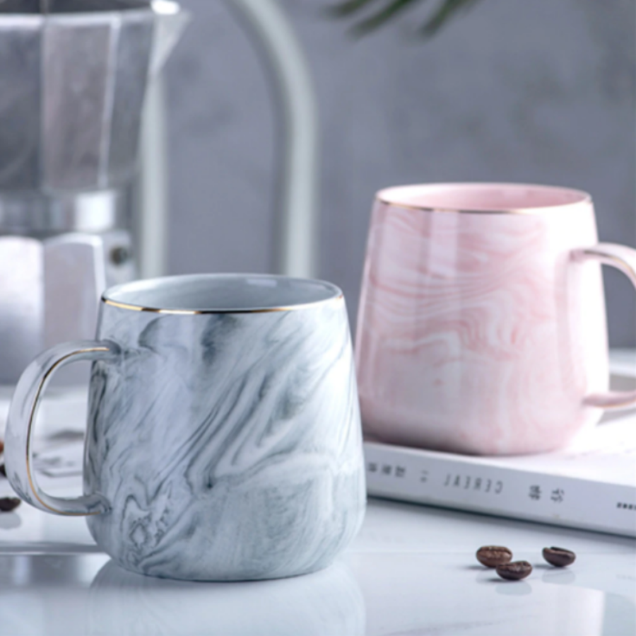 Elegant Marble Design Ceramic Mug with Gold Accents