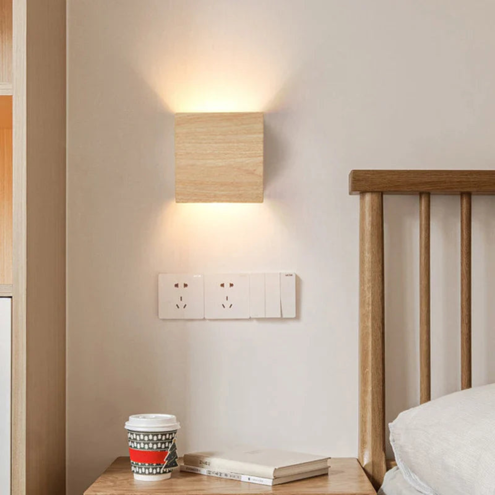 Stylish Cube Wall Fixture - Durable Integrated LED Design